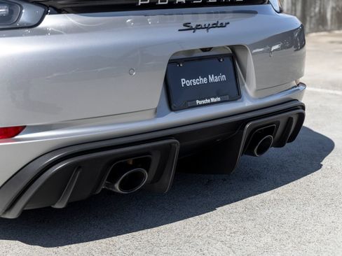 Certified 2022 Porsche 718 Boxster Spyder RWD image 21