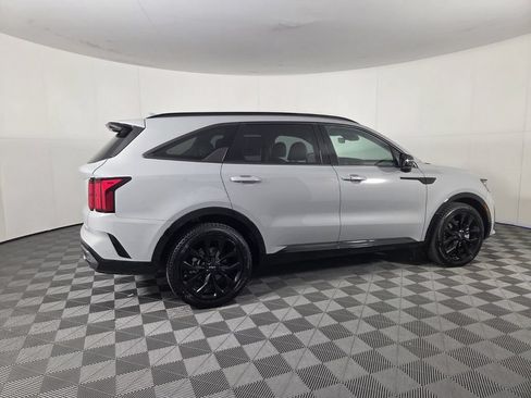 Used 2023 Kia Sorento SX FWD image 5