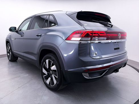 Used 2024 Volkswagen Atlas Cross Sport SE AWD/4WD image 13