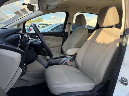 Used 2017 Ford C-MAX SE w/ Interior Protection Package image 18