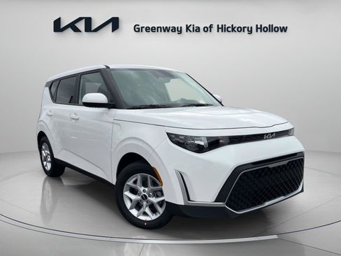 New 2025 Kia Soul LX image 1