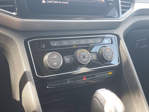 Certified 2023 Volkswagen Atlas SE FWD image 26
