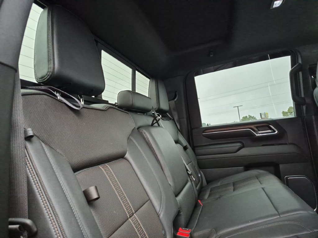 Used 2024 Chevrolet Silverado 2500 High Country w/ High Country Premium Package AWD/4WD image 30