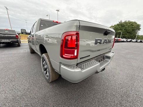 New 2026 RAM 2500 Big Horn AWD/4WD image 3