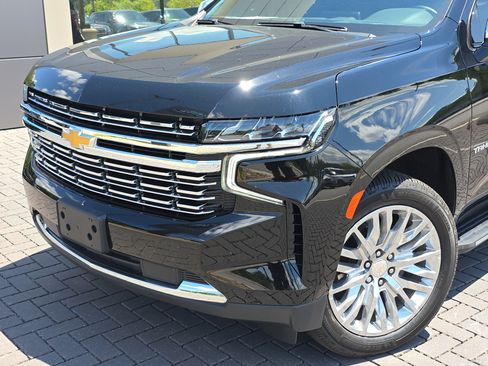 Used 2024 Chevrolet Tahoe Premier AWD/4WD image 9