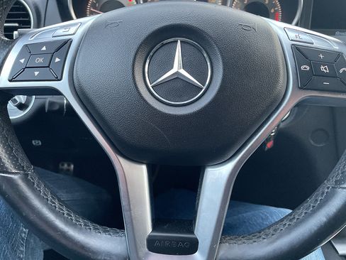 Used 2014 Mercedes-Benz C 300 4MATIC Sedan image 47