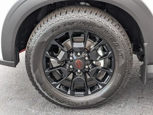 Certified 2025 Nissan Armada PRO-4X w/ Pro-4X Premium Package AWD/4WD image 10