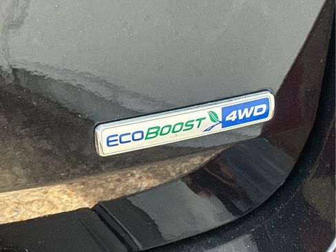 Used 2020 Ford Explorer XLT w/ Equipment Group 202A image 18