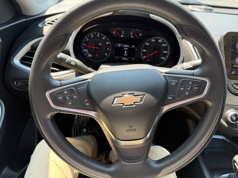 Used 2024 Chevrolet Malibu LT FWD image 16
