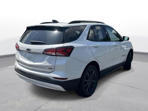 Used 2022 Chevrolet Equinox RS w/ RS Leather Package FWD image 6