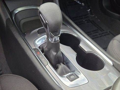 Used 2023 Chevrolet Malibu LT image 28