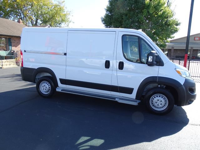 Used 2025 RAM ProMaster 2500 w/ U-Haul Equipment Group FWD image 5