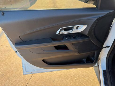 Used 2013 Chevrolet Equinox LS image 12