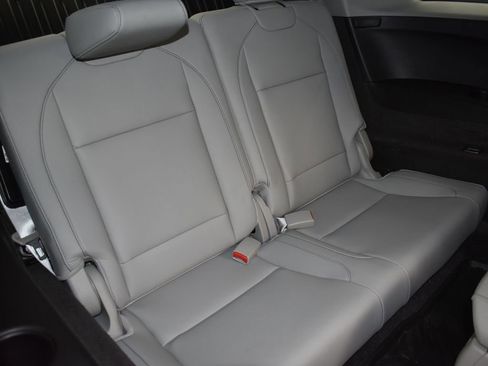 Used 2017 Acura MDX SH-AWD w/ Advance Package image 18