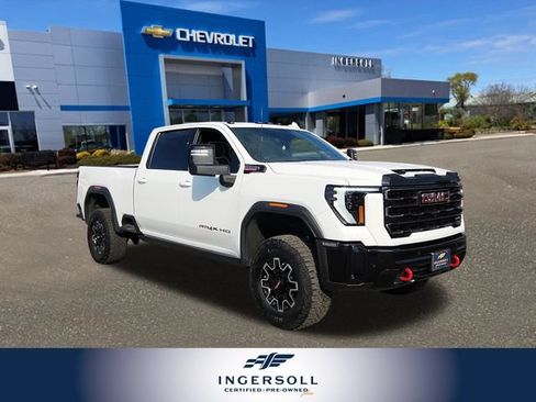 Used 2025 GMC Sierra 2500 AT4X AWD/4WD image 1