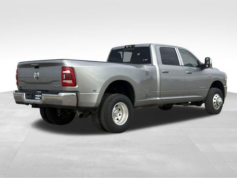 Used 2023 RAM 3500 Laramie image 23