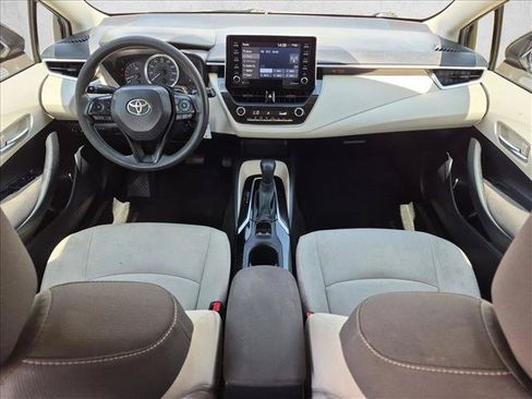 Used 2021 Toyota Corolla LE FWD image 13