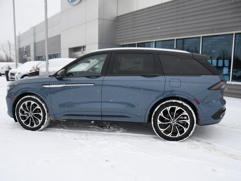 New 2026 Lincoln Nautilus Reserve AWD/4WD image 3