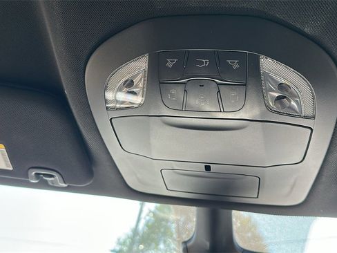 New 2026 Chrysler Pacifica Select image 24