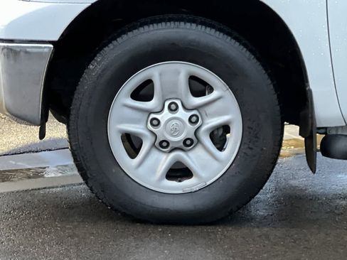 Used 2012 Toyota Tundra 2WD Double Cab image 32