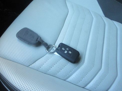 Used 2023 Volkswagen Arteon SEL Premium AWD/4WD image 73