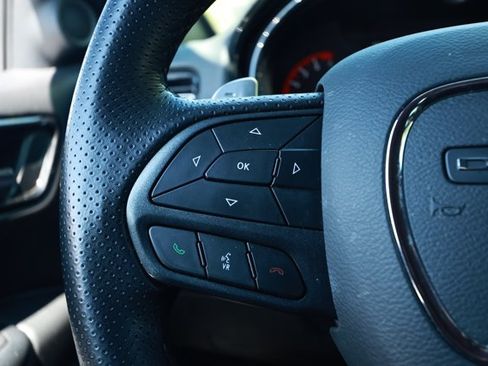 Used 2025 Dodge Durango GT RWD image 11