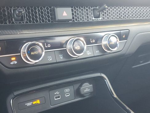 Used 2025 Honda CR-V Sport image 28