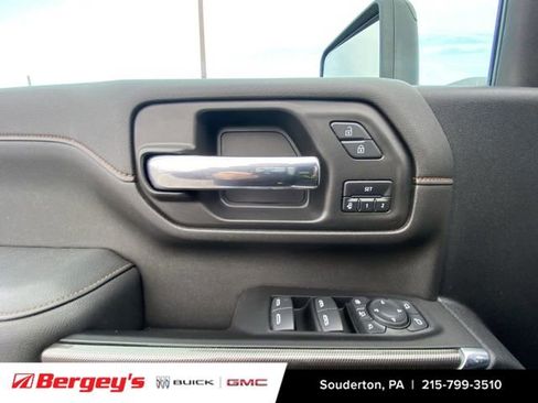 Certified 2022 GMC Sierra 3500 AT4 image 27