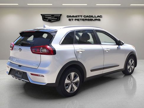 Used 2019 Kia Niro LX image 5