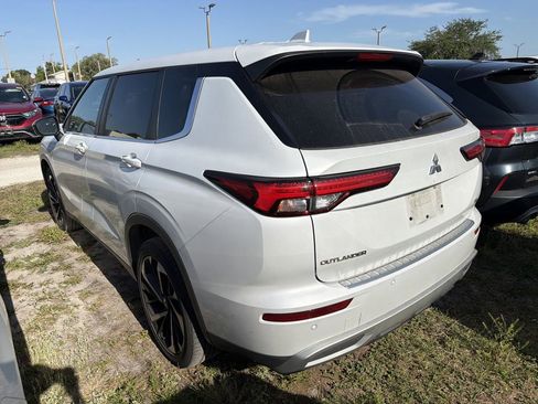Used 2022 Mitsubishi Outlander SE FWD image 7