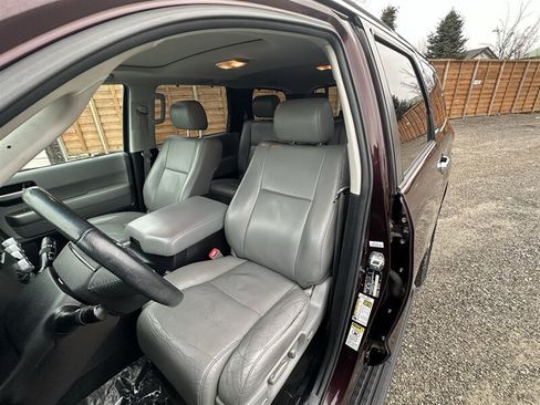 Used 2015 Toyota Sequoia Limited AWD/4WD image 24