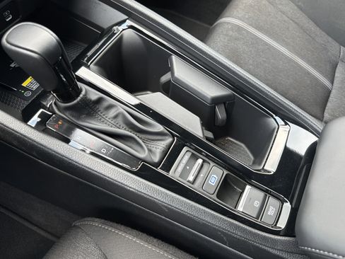 Used 2025 Honda Accord Sport image 12