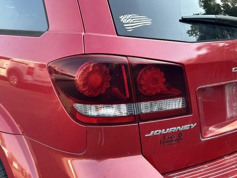 Used 2016 Dodge Journey Crossroad w/ Rear Seat Video Group I FWD image 8