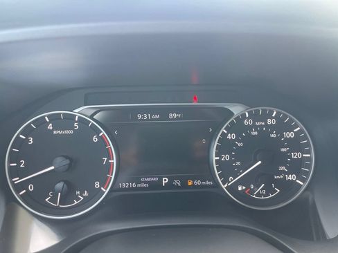 Certified 2025 Nissan Rogue SV FWD image 6