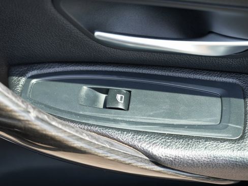 Used 2017 BMW 430i Convertible image 29