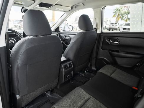 Used 2024 Nissan Rogue SV FWD image 20