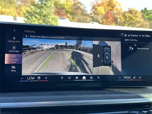 Used 2025 BMW X5 xDrive40i w/ Climate Comfort Package image 14