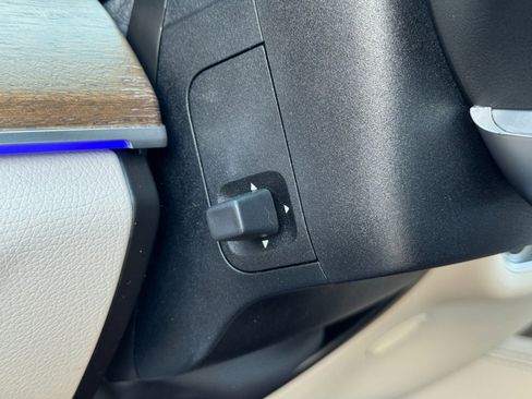 Used 2021 Mercedes-Benz GLS 580 4MATIC image 22