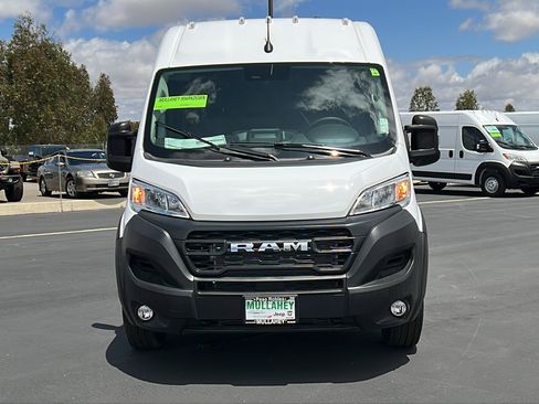 New 2026 RAM ProMaster 2500 w/ Convenience Group FWD image 8