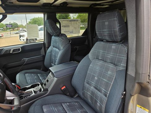 New 2026 Ford Bronco Heritage Edition AWD/4WD image 16