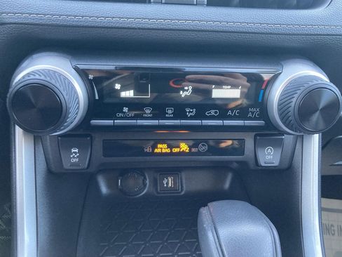 Used 2024 Toyota RAV4 LE image 22