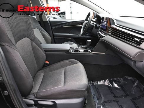 Used 2025 Toyota Camry LE FWD image 24