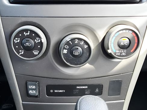 Used 2012 Toyota Corolla S image 33