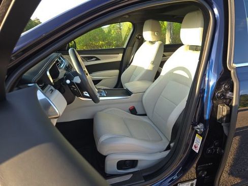 Used 2024 Jaguar XF R-Dynamic SE RWD image 14