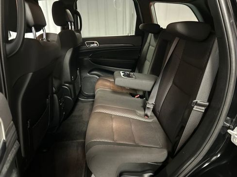 Used 2022 Jeep Grand Cherokee Laredo E image 23