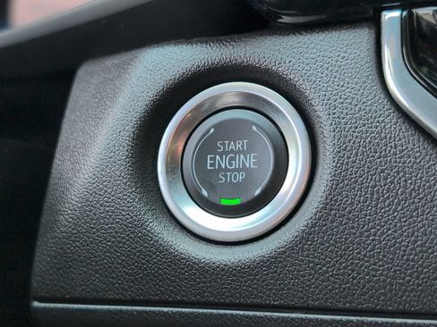 Used 2024 Chevrolet Colorado W/T RWD image 25