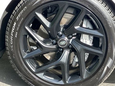 Certified 2025 Land Rover Range Rover Sport SE image 25