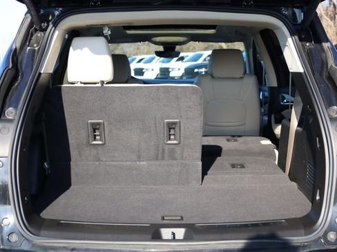 Used 2023 Buick Enclave Avenir w/ Avenir Technology Package image 27