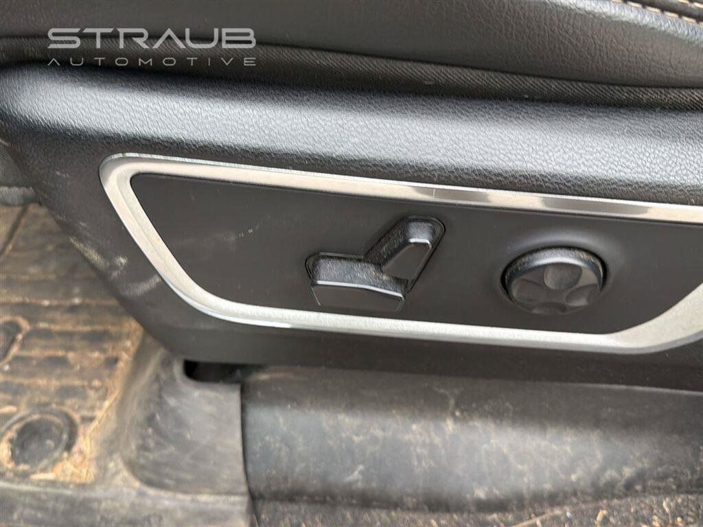 Used 2019 RAM 1500 Laramie AWD/4WD image 6