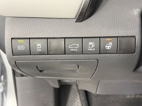 Used 2023 Toyota Camry XLE image 26